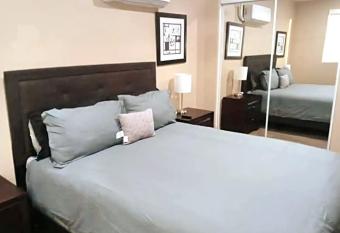 Charming and Lovely Home Found in Central Tucson has Balcony rooms