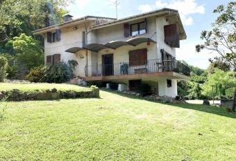 Ca la Fada by InsideHome has Balcony rooms