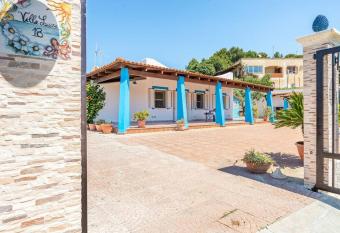 Villa Luisa Il Giardino sul mare has Balcony rooms