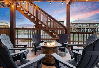 Keepin It Reel has Balcony rooms