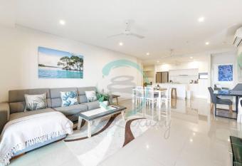 ZEN At ARRAY: 2BR Retreat in CBD allows 18 year olds to book a room