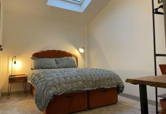 Smithy Bungalow free private parking has Balcony rooms