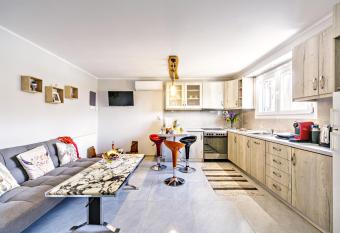 Lydia House, Corfu has Balcony rooms