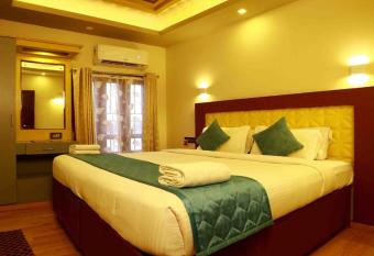 Giya Houseboats has Balcony rooms