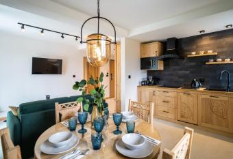 Apartament Nied  wied   na Giewoncie by Apart Concept Podhale has Balcony rooms