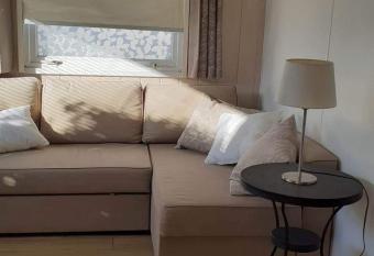 Les Pins Maritimes has Balcony rooms