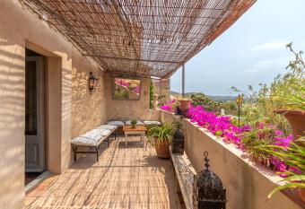 Casa rural siglo xviii has Balcony rooms