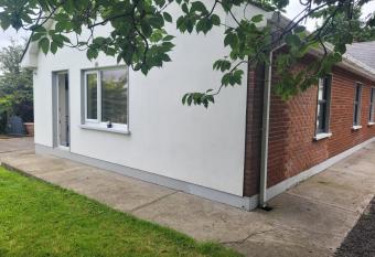 Beechwood House ,Apartment C15YA44 allows 18 year olds to book a room