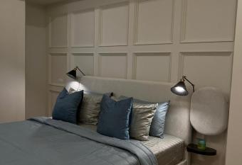 Liv 24 Esuites Oyster Court Gulberg allows 18 year olds to book a room