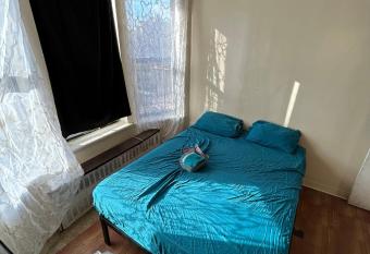 Lovely 2bd 1br apt has Balcony rooms