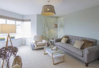 Easy Links to Eurovision 2023 has rooms with a private hot tub