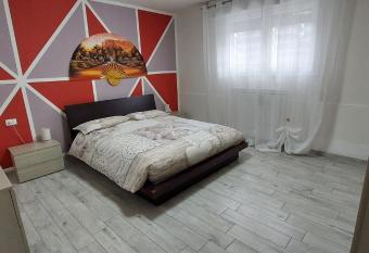 Appartamento Giotto allows 18 year olds to book a room