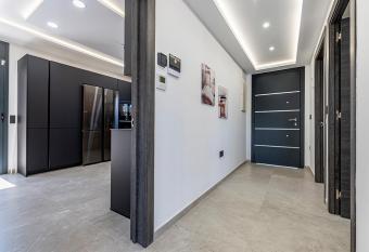 Rania has Balcony rooms