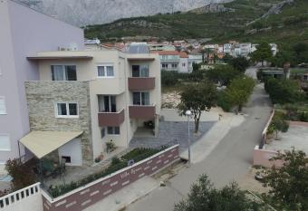 Apartmani Villa Dijana-Promajna has Balcony rooms