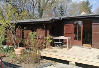 Chalet en pleine nature au bord d un   tang allows 18 year olds to book a room