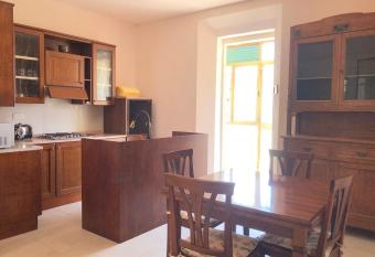 Alle Spiagge Bianche da Barbara allows 18 year olds to book a room