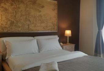 Alle Vigne 5 has Balcony rooms