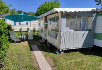 Mobil home 4 couchages allows 18 year olds to book a room