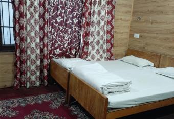 Hotel Happy Home allows 18 year olds to book a room