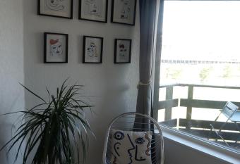 Le Arty allows 18 year olds to book a room