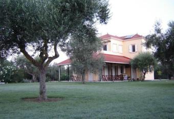 Phyllida Guest House - A1 has Balcony rooms