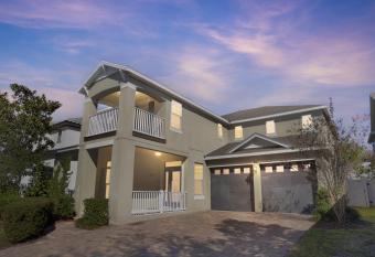 wonton house has rooms with a private hot tub