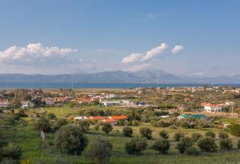 Cheerful and quiet vacation home with amazing view has Balcony rooms
