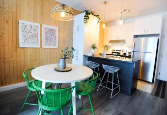 La R  serve du Bois   - Parking, terrasse & Gym has Balcony rooms