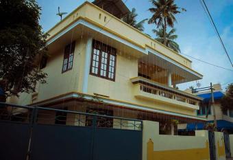 Urban Haven 3BHK Apartment in the heart of the city allows 18 year olds to book a room