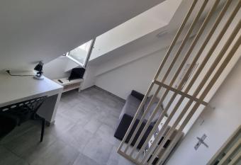 Un cocon    Angers allows 18 year olds to book a room