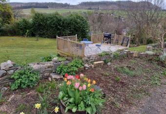 Strathview Courtyard Room allows 18 year olds to book a room