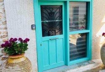 Old winery has Balcony rooms