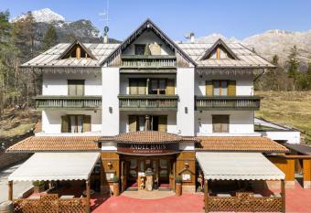 Minerva s House e private parking has Balcony rooms