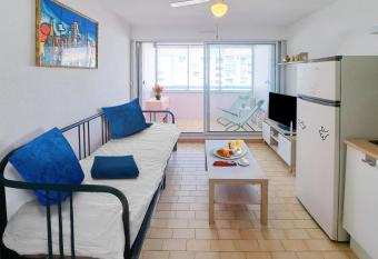 Palais de la Mer 2 YourHostHelper has Balcony rooms