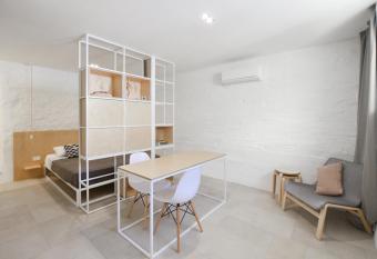 Minimalissa Boutique Apartments Kut allows 18 year olds to book a room
