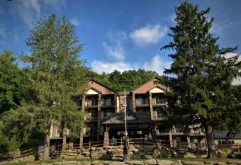 Pet Friendly Cabins has Balcony rooms