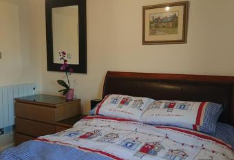 Stylish 2 bed flat at Camber Sands has Balcony rooms