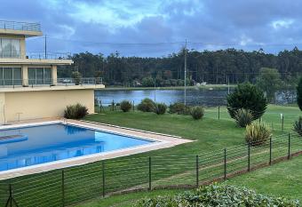 Golf Quinta da Barca, river view, pool, tennis, wifi has Balcony rooms