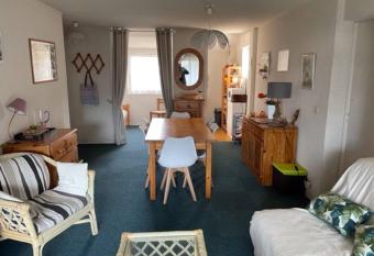 Appartement TY DANY , 150m de la plage has Balcony rooms