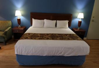 121 Motel Battleboro has Smoking/Balcony rooms