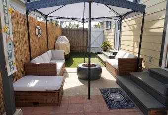 Surf city House has Balcony rooms