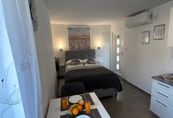 Little Shine allows 18 year olds to book a room