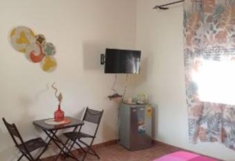 Chambre Keur Yarame avec acc  s piscine has Balcony rooms