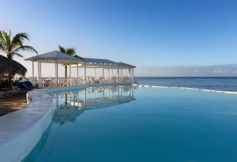 HM Alma de Bayahibe - Adults Only allows 18 year olds to book a room