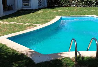 BELLE VILLA GAMMARTH has Balcony rooms