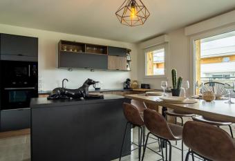 Beau T3 avec Parkin Gratuit has Balcony rooms