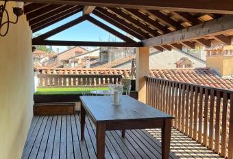 Elegant penthouse with roof terrace has Balcony rooms