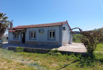 Lakkopetra Beach House has Balcony rooms