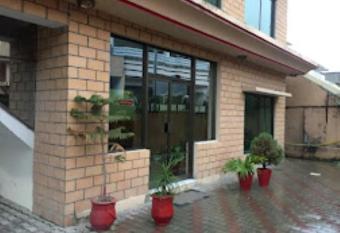 Flamingo Guest House, Abbottabad has Balcony rooms
