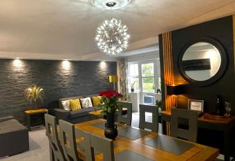 Apartment 3 Benllech with Sea views has Balcony rooms